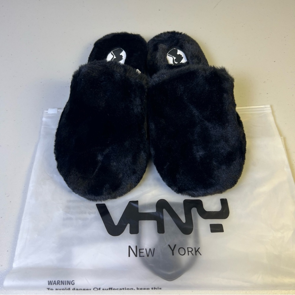 VHNY Black Fuzzy Faux Fur Slide/Slippers Size 36EU 6-6.5US Retail $179 New